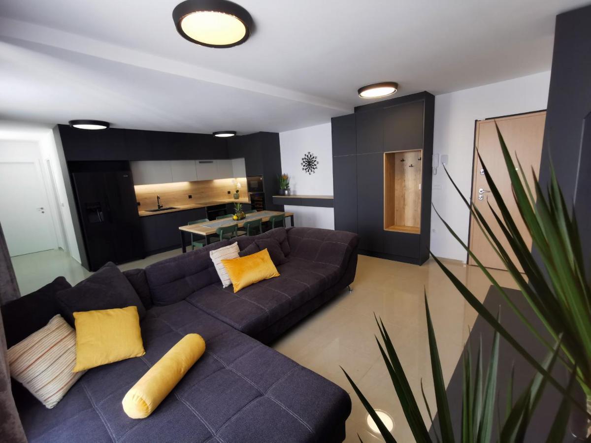 Black Pearl - Luxury Seaside App With Pool & Bbq, Istra Банджоле Экстерьер фото
