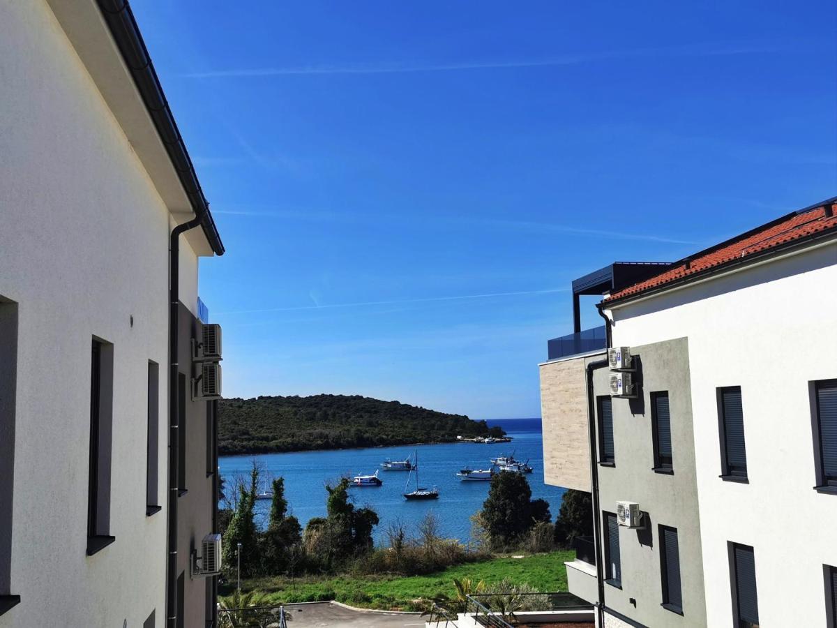 Black Pearl - Luxury Seaside App With Pool & Bbq, Istra Банджоле Экстерьер фото